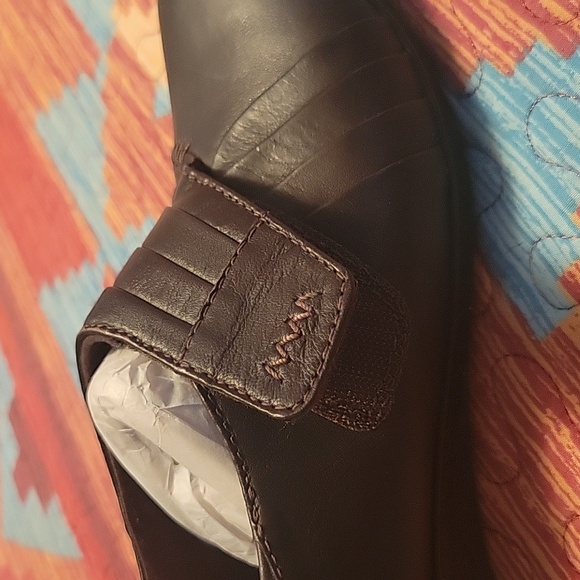 Brand New Clark's Brown Leather - Picture 9 of 9